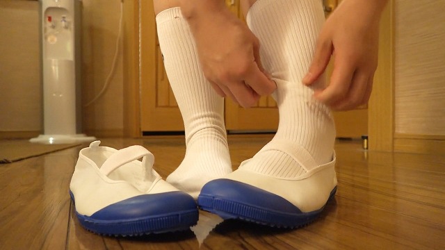 White Socks Scene020